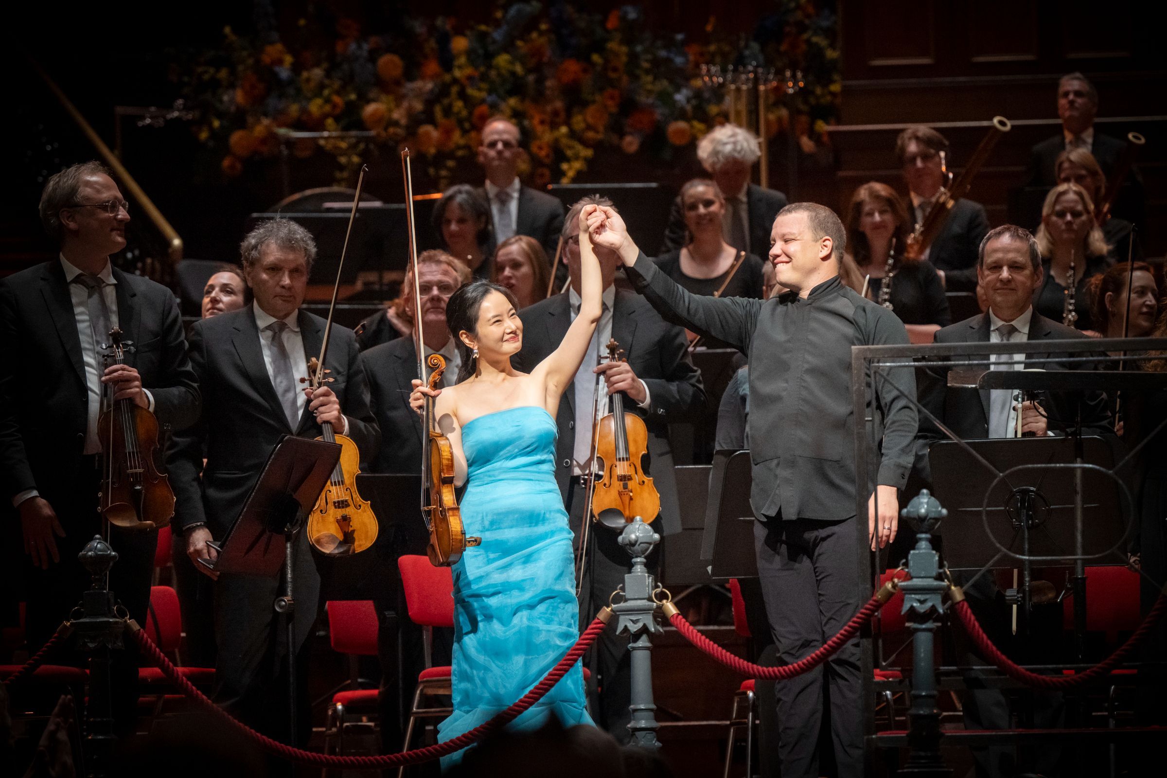 Bomsori Kim, Ryan Bancroft and the Netherlands Radio Philharmonic Orchestra &copy; Simon van Boxtel
