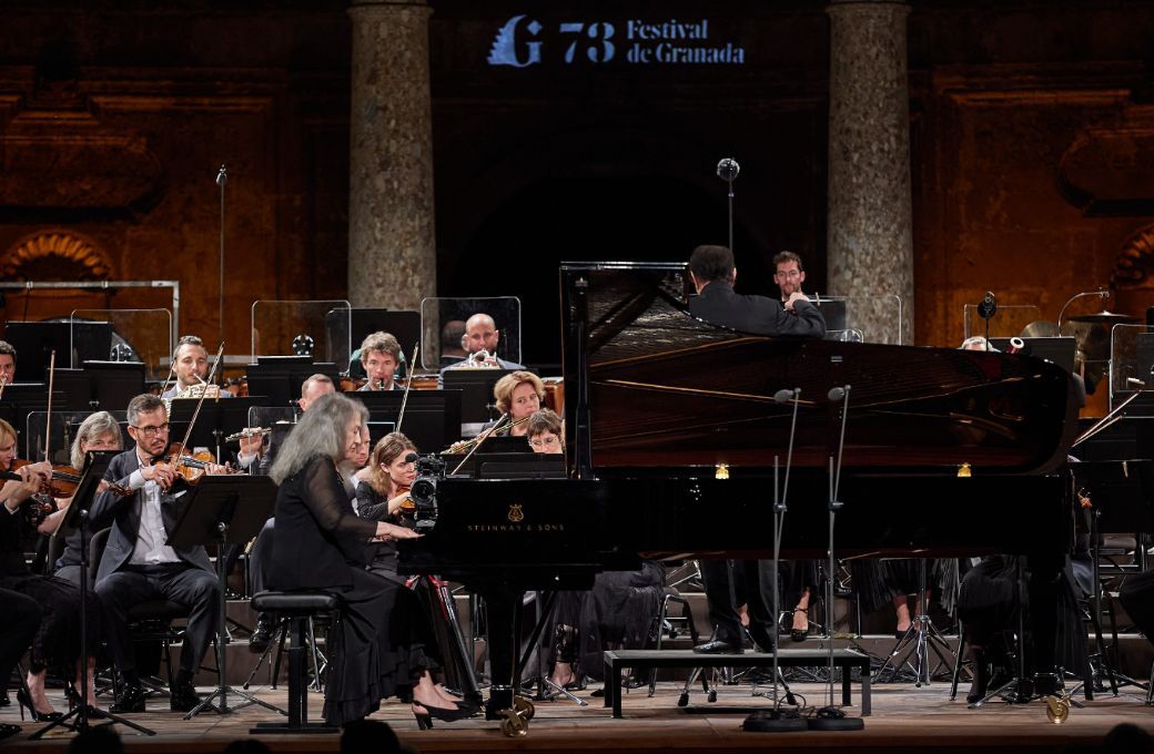 Martha Argerich en el Palacio de Carlos V &copy; Ferm&iacute;n Rodr&iacute;guez | Festival Internacional de M&uacute;sica y Danza de Granada