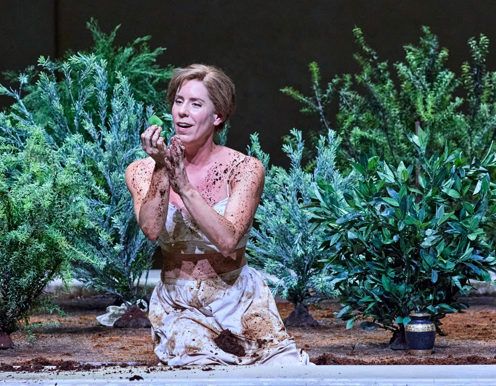 Lauren Fagan (Suor Angelica) &copy; Keith Saunders