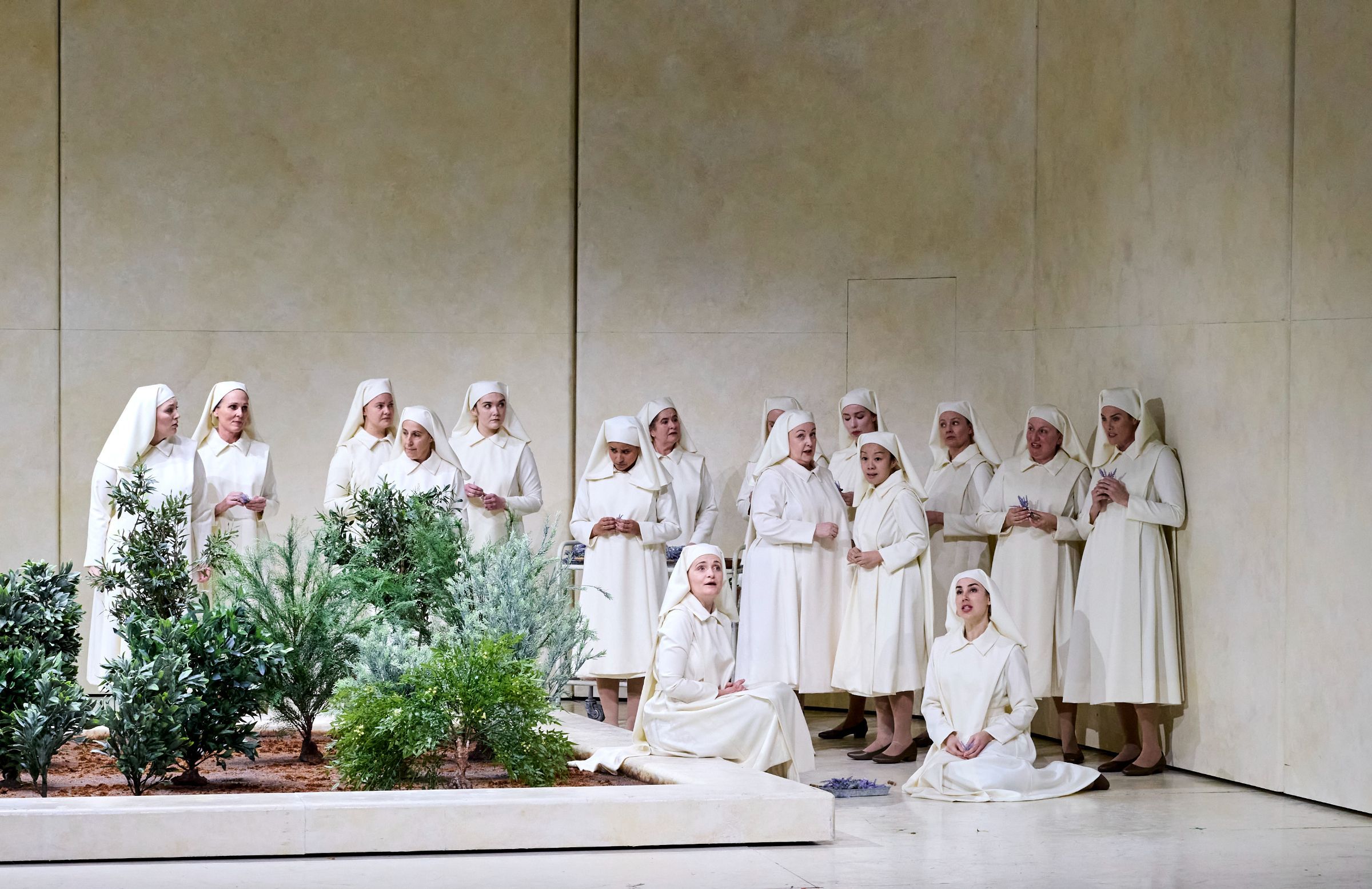 <i>Suor Angelica</i> &copy; Keith Saunders