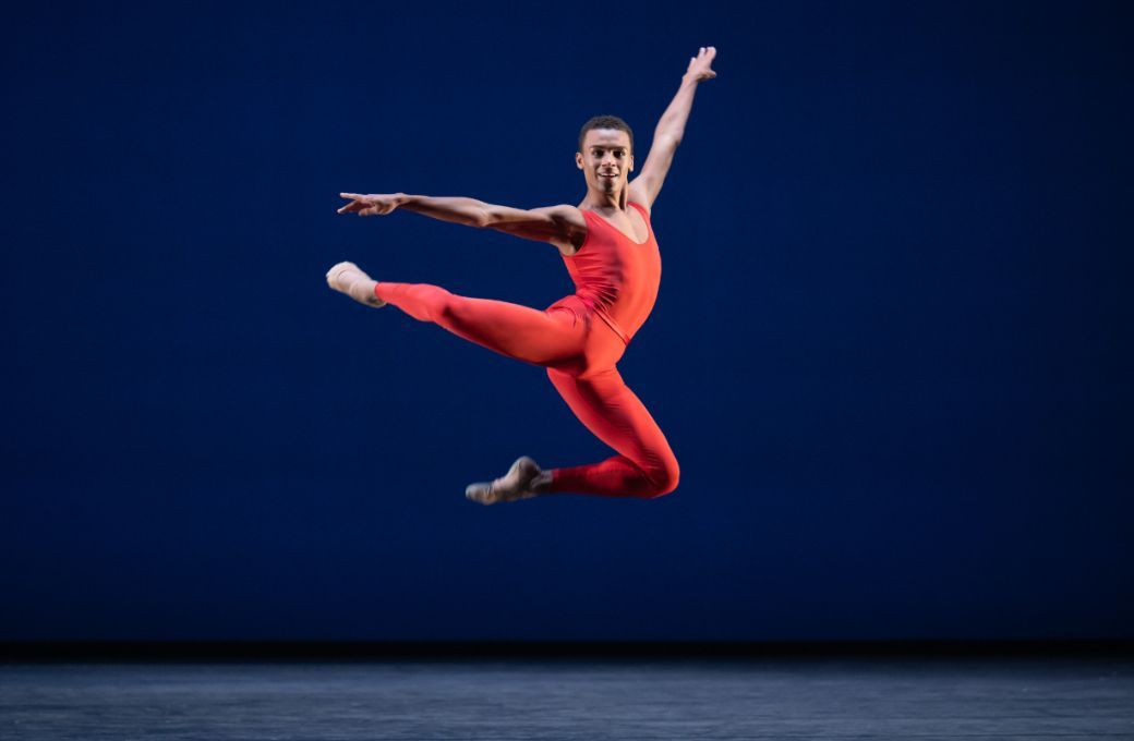 Emile Gooding in Helgi T&oacute;masson's <i>Concerto Grosso</i> &copy; Photography by ASH