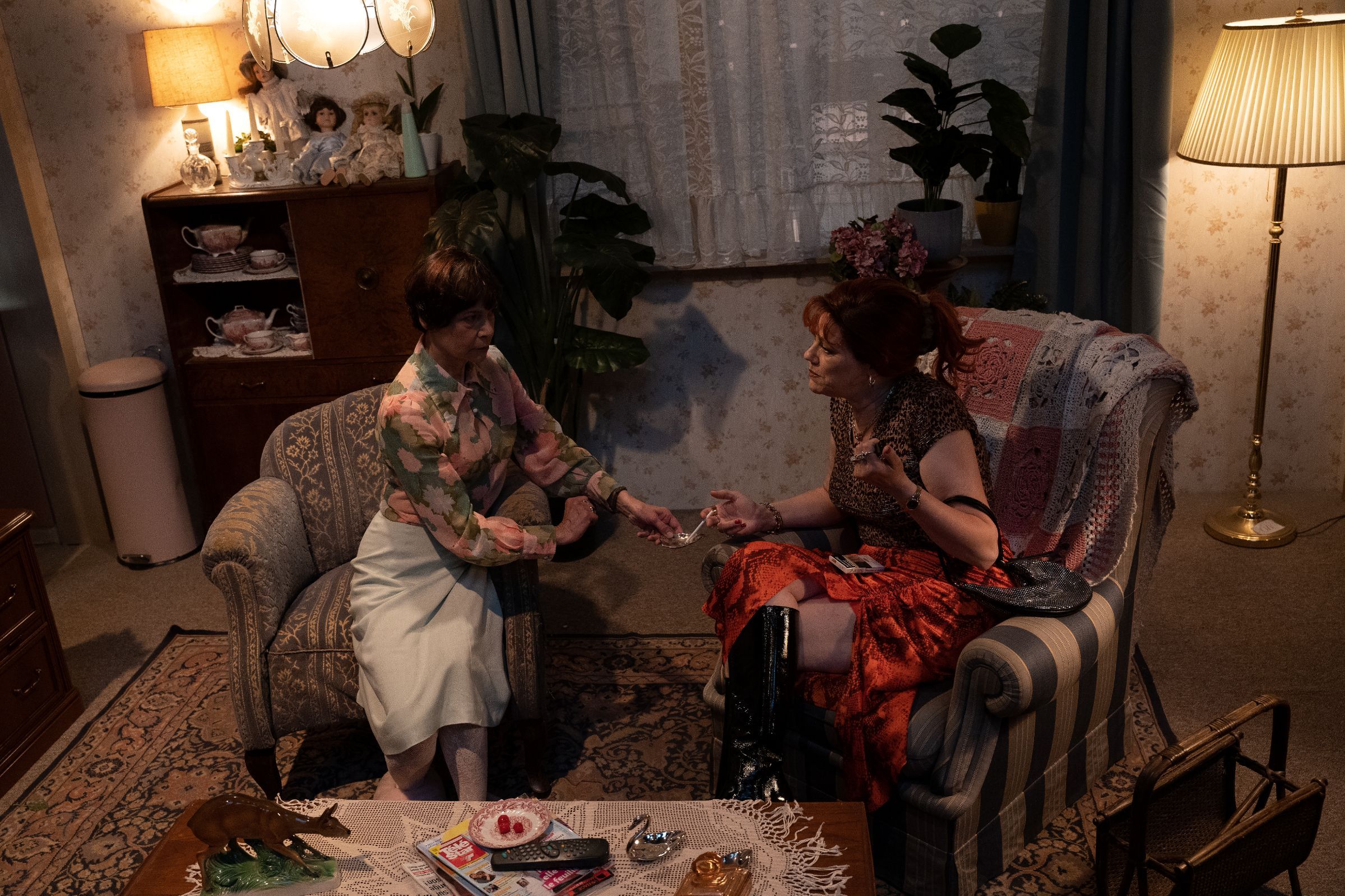 Sandrine Piau (Rosi Pflaum) and Tanja Ariane Baumgartner (Angèle Esther) © William Minke