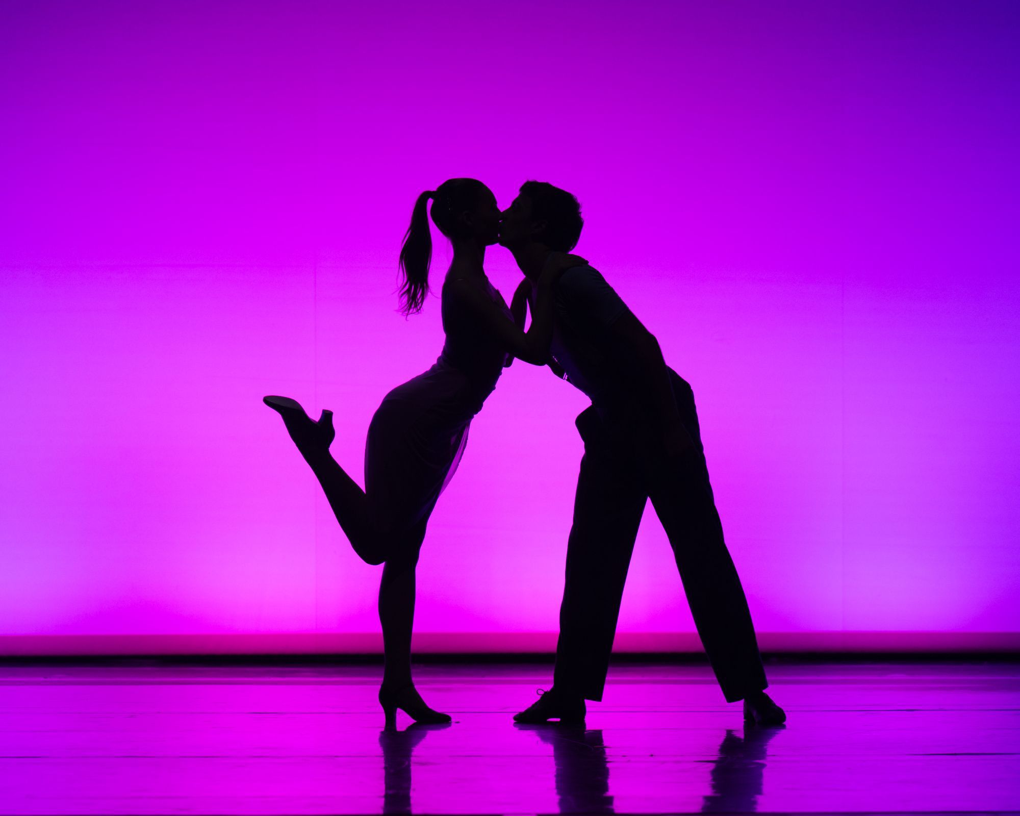 2nd year students Alice Pritchard and Hugh Lewis in <i>Swing, Swing, Swing</i> &copy; Photography by ASH