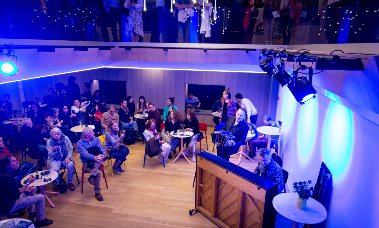 La Cité Bleue (Café des Artistes - foyer) &copy; Hugues Duchene
