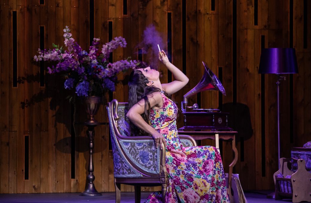 Clare Presland (Susanna) &copy; Ali Wright