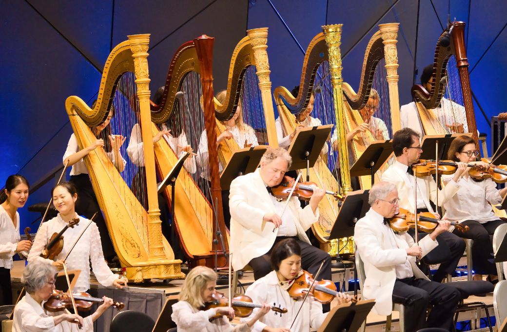 Boston Symphony harpists © Hilary Scott, courtesy of the BSO