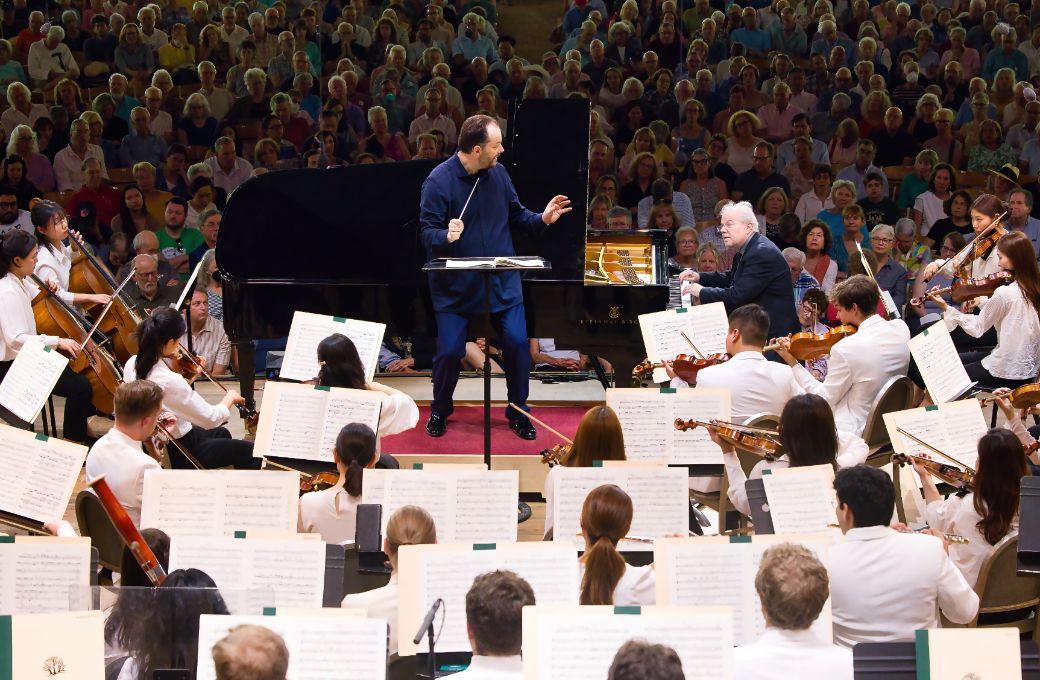 Andris Nelsons, Emanuel Ax and the Tanglewood Music Center Orchestra &copy; Hilary Scott, courtesy of the BSO