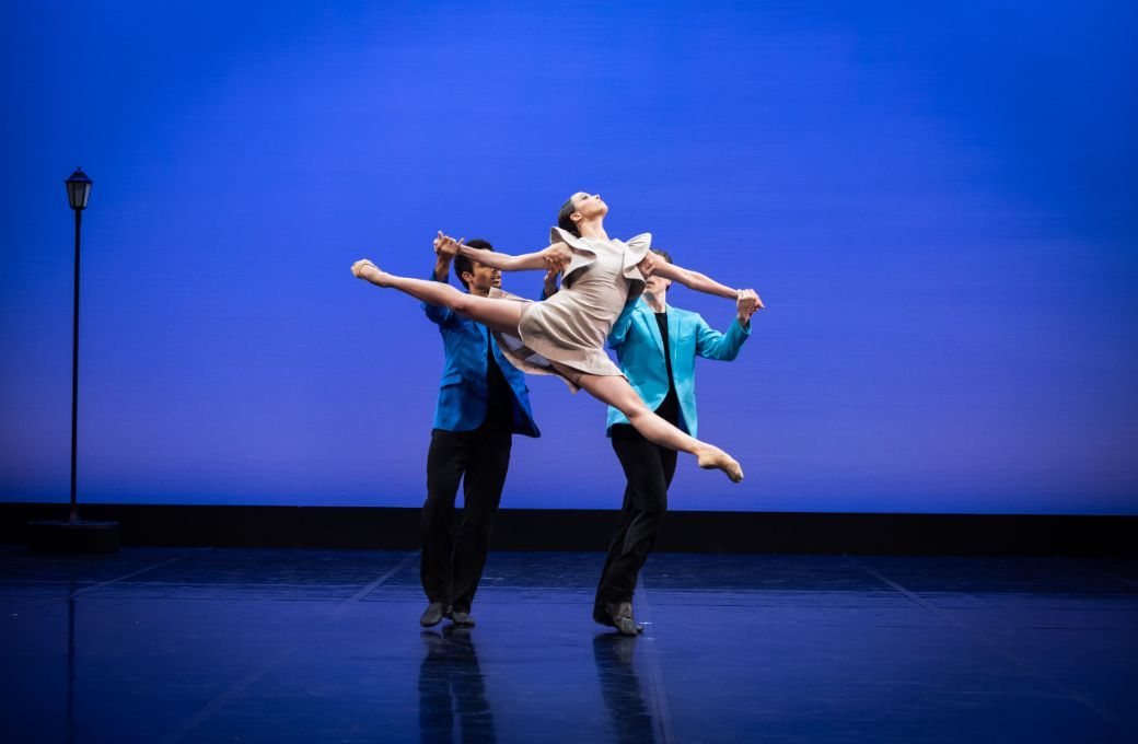 Laura Tosar, Patricio Revé and Callum Mackie in Milena Sidorova's <i>Birds of Paradise</i> © David Kelly