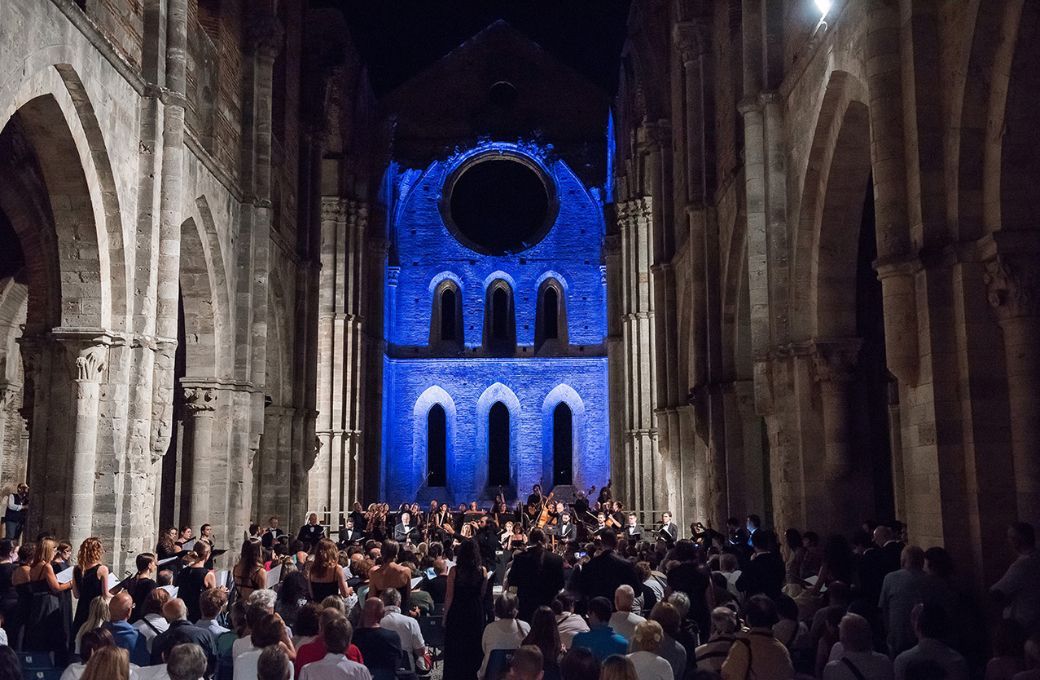 Concert in San Galgano Abbey, Chiusdino © Accademia Musicale Chigiana