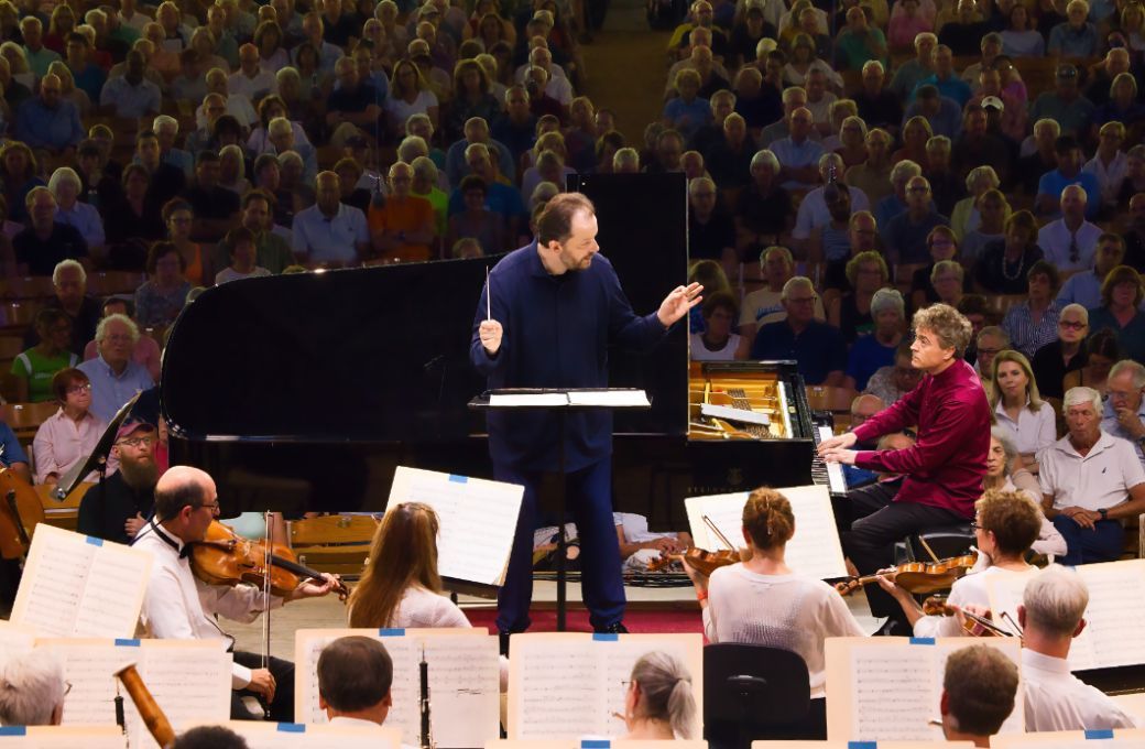 Andris Nelsons, Paul Lewis, Boston Symphony Orchestra © Hilary Scott