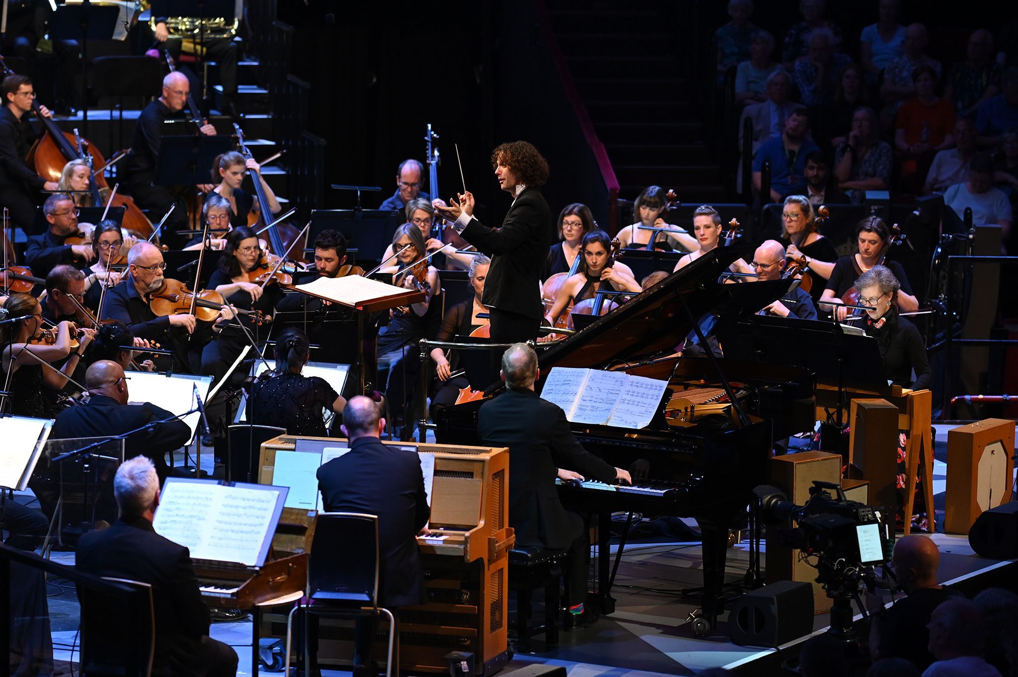 Nicholas Collon and the BBC Philharmonic © BBC | Chris Christodoulou
