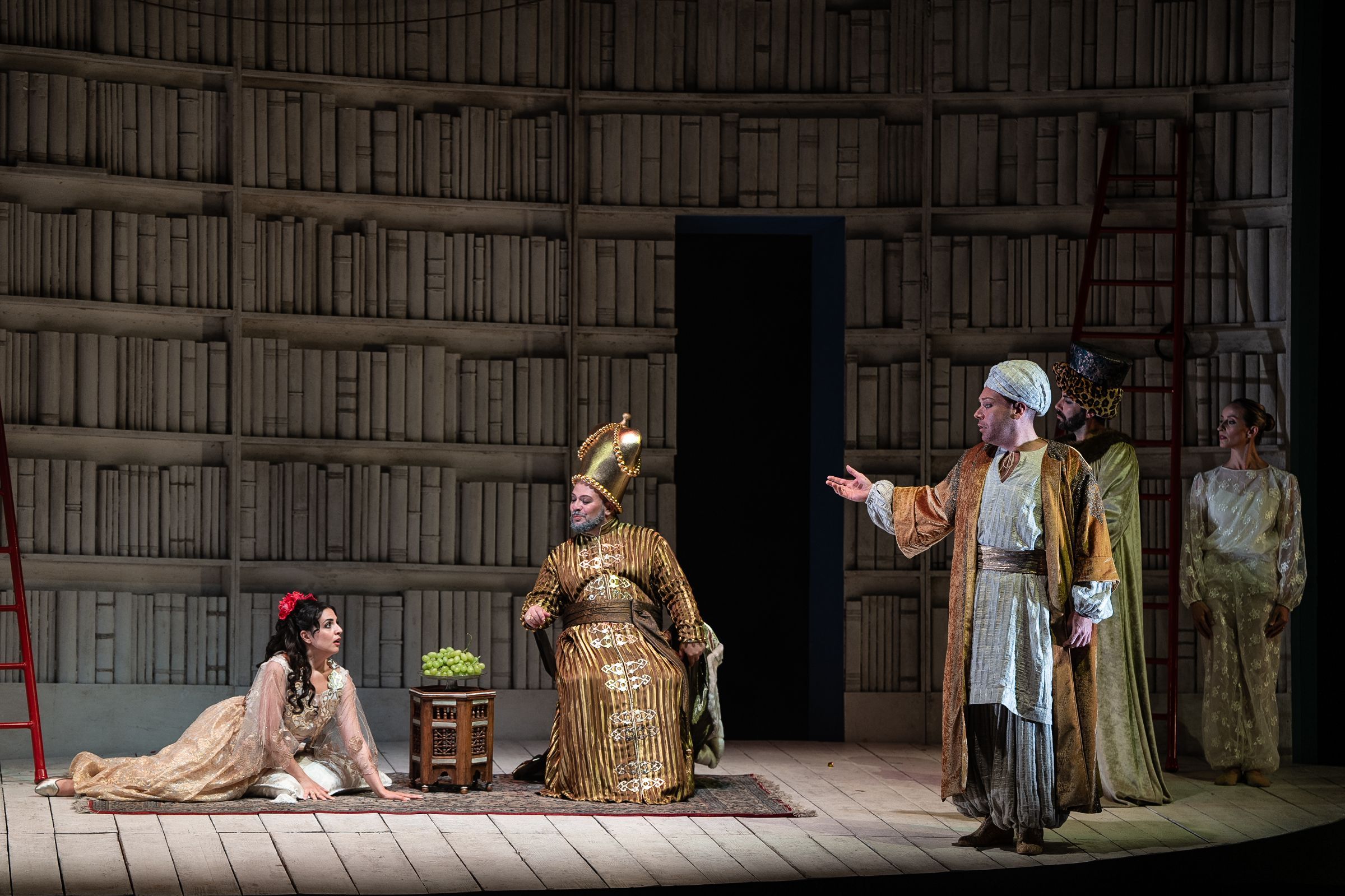Claudia Urru (Badr-al-Budùr), Marco Filippo Romano (Il Mago Maghrebino) and Marco Ciaponi (Aladino) &copy; Clarissa Lapolla