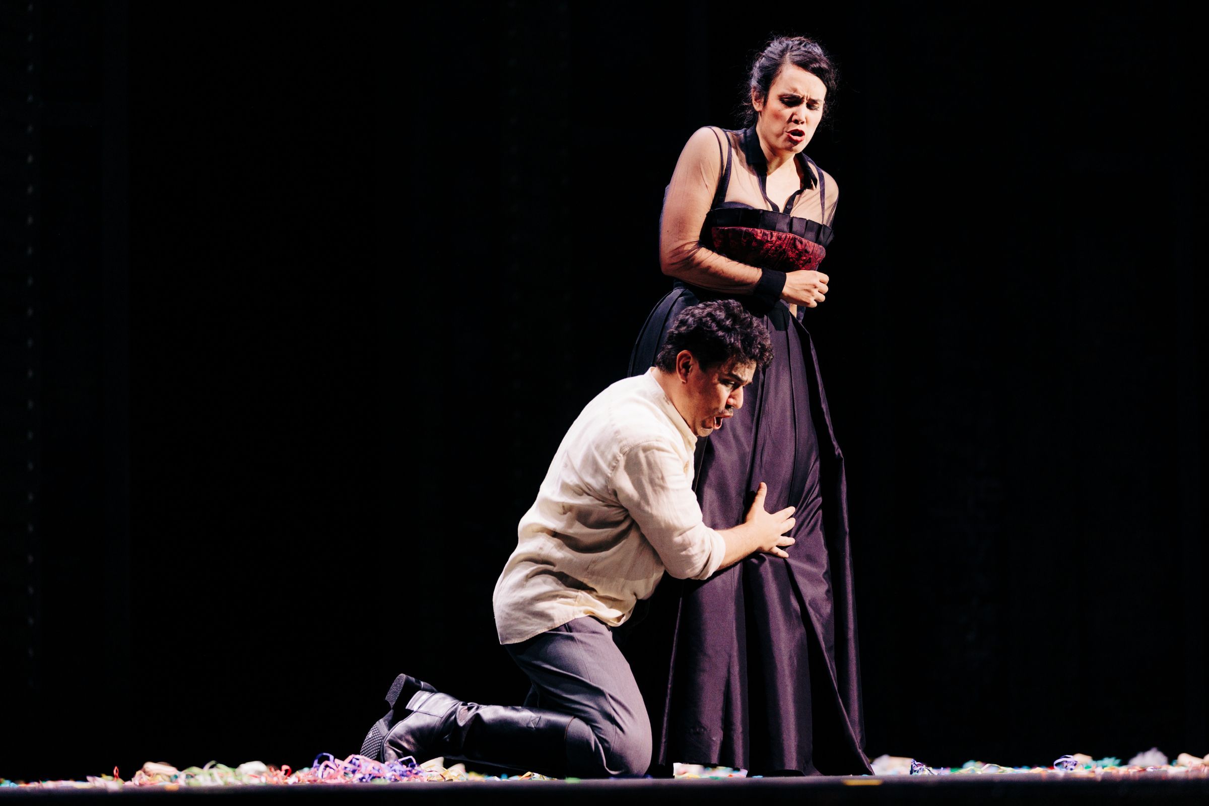 Saimir Pirgu (Don José) and Gaëlle Arquez (Carmen) © Andrew Perry