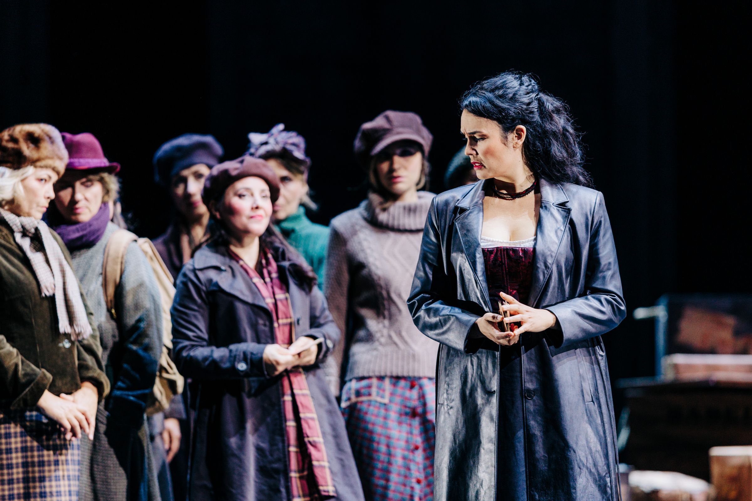 Gaëlle Arquez (Carmen) and accentus © Andrew Perry