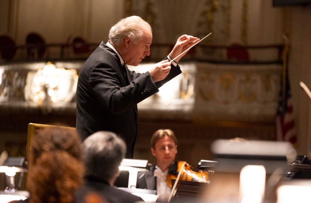 Manfred Honeck conducts the Pittsburgh Symphony © George Lange