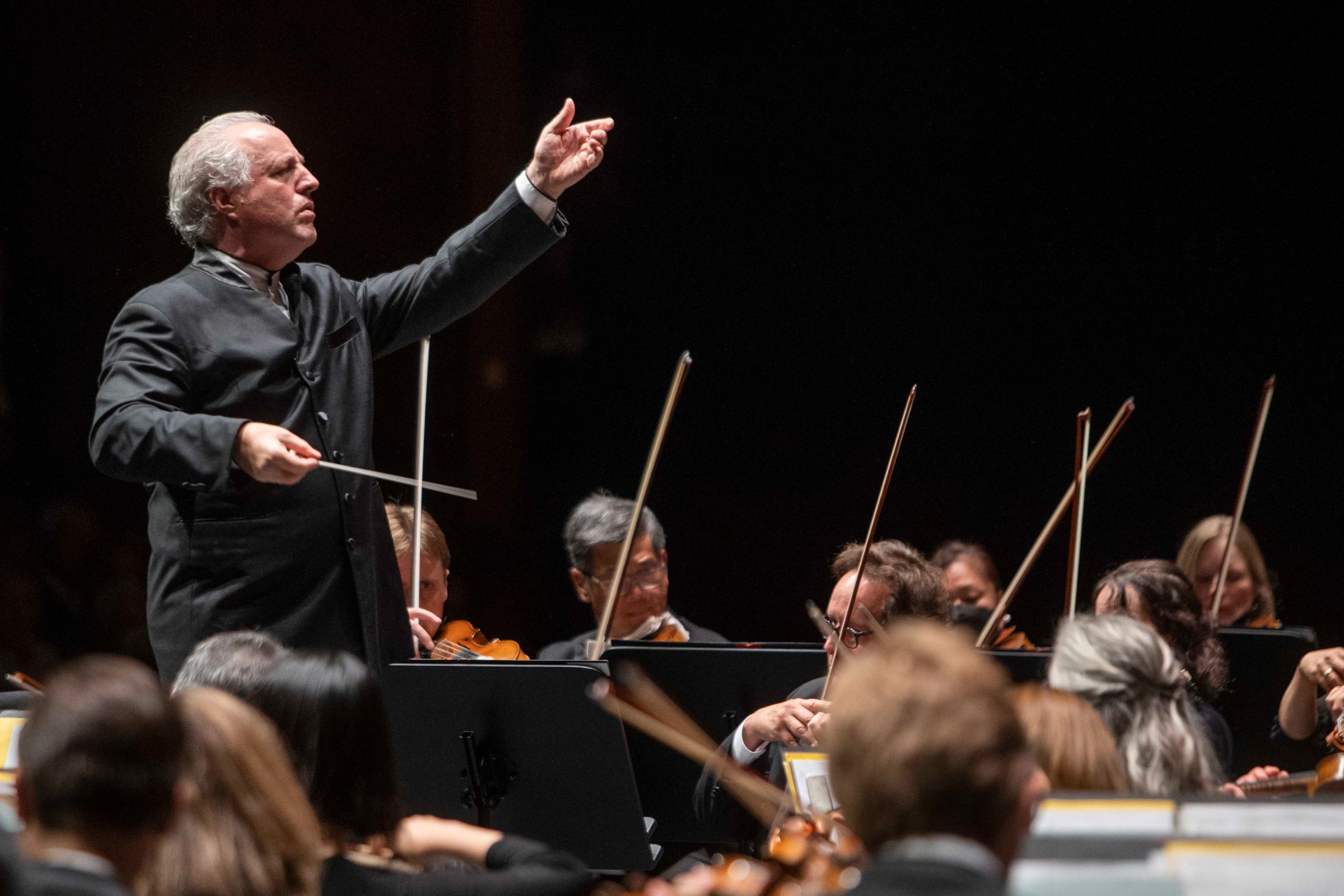 Manfred Honeck conducts the Pittsburgh Symphony at the Salzburg Festival &copy; Marco Borelli