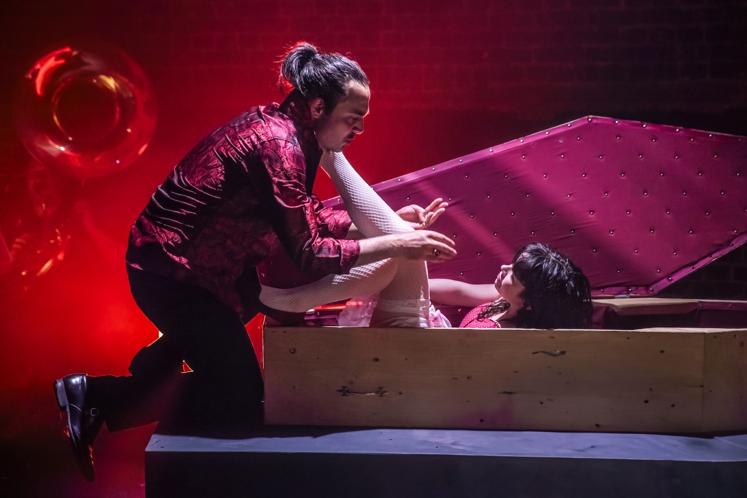 Giuseppe Pellingra (Lord Ruthven) and Amber Reevs (Emmy) &copy; Craig Fuller