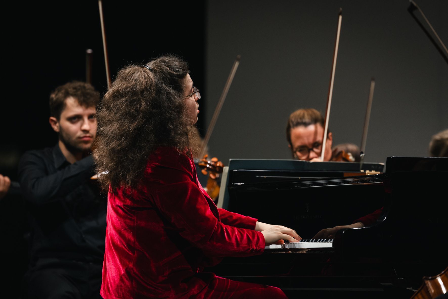 Marie-Ange Nguci et le Sinfonia Varsovia à La Roque d'Anthéron © Valentine Chauvin