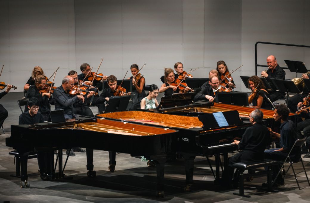 Eric Lu, Sophia Liu, Dang Thai Son et le Sinfonia Varsovia à La Roque d'Anthéron © Valentine Chauvin