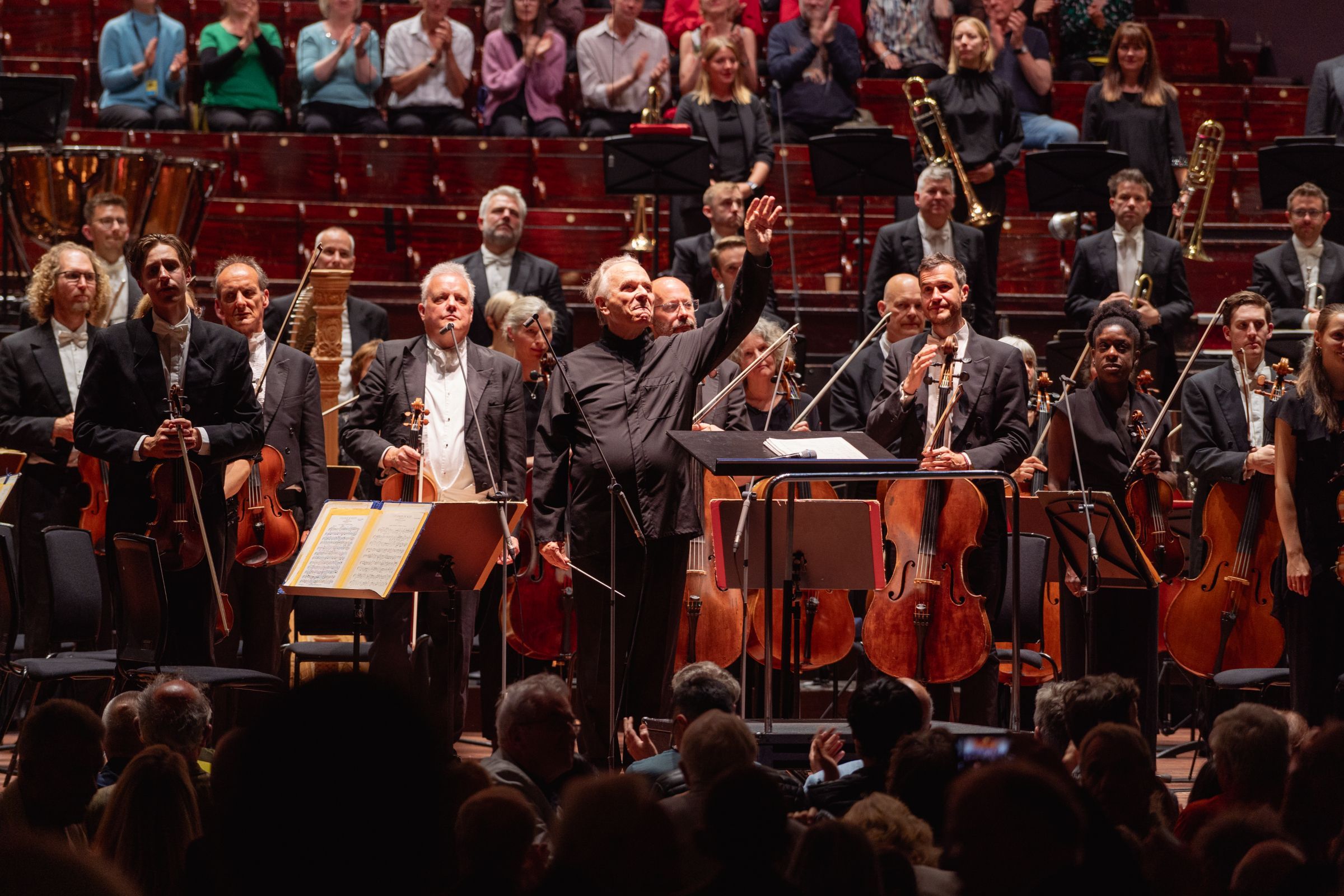 Sir Mark Elder and the Hallé &copy; Maxime Ragni
