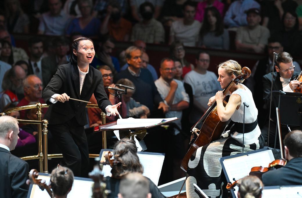Tianyi Lu, Sol Gabetta and the BBC Symphony Orchestra © BBC | Chris Christodoulou