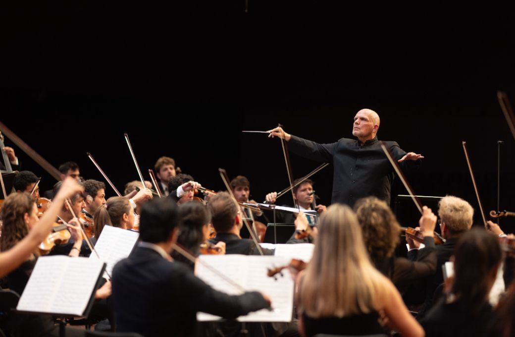 Jaap van Zweden &agrave; la t&ecirc;te du Gstaad Festival Orchestra &copy; Rapha&euml;l Faux