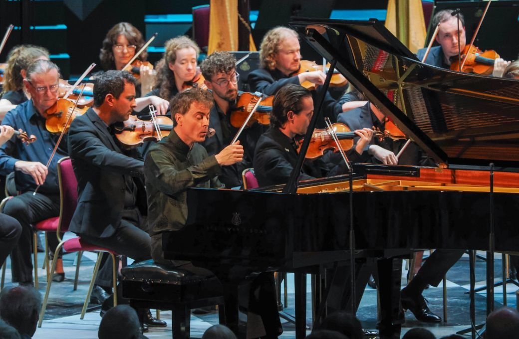 Paul Lewis and the CBSO © BBC | Sisi Burn