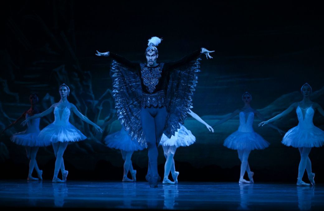 Marcelo Soares as Baron Von Rothbart in State Ballet of Georgia's <i>Swan Lake</i> © Sasha Gusov
