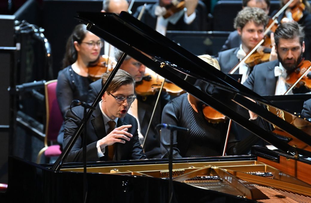 Víkingur Ólafsson and the Berliner Philharmoniker © BBC | Chris Christodoulou