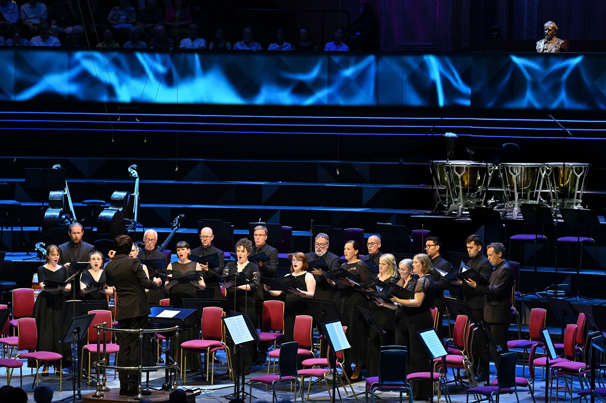 The BBC Singers and Owain Park &copy; BBC | Chris Christodoulou