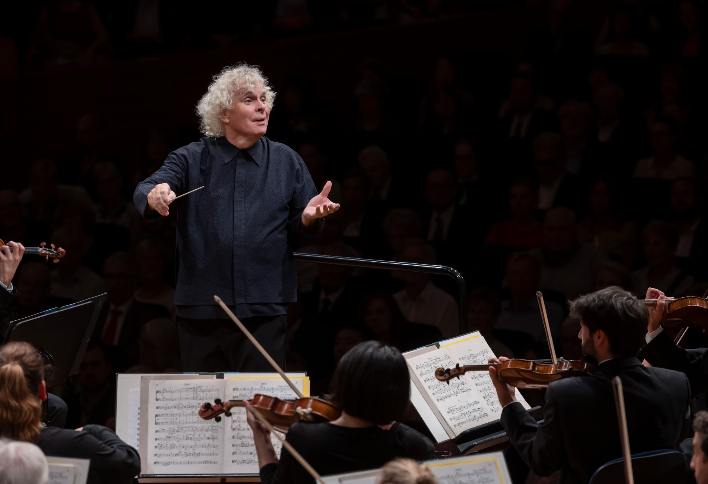 Simon Rattle dirige l'Orchestre symphonique de la Radio bavaroise à Lucerne &copy; Priska Ketterer / Lucerne Festival