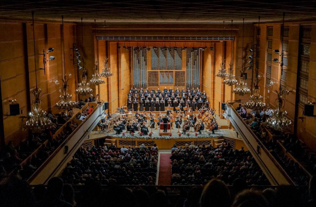 Sofia Philharmonic Orchestra, with National Philharmonic Choir &copy; Victoria Vucheva