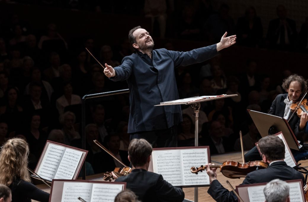 Andris Nelsons dirigiert das Gewandhausorchester Leipzig &copy; Patrick Hurlimann | Lucerne Festival