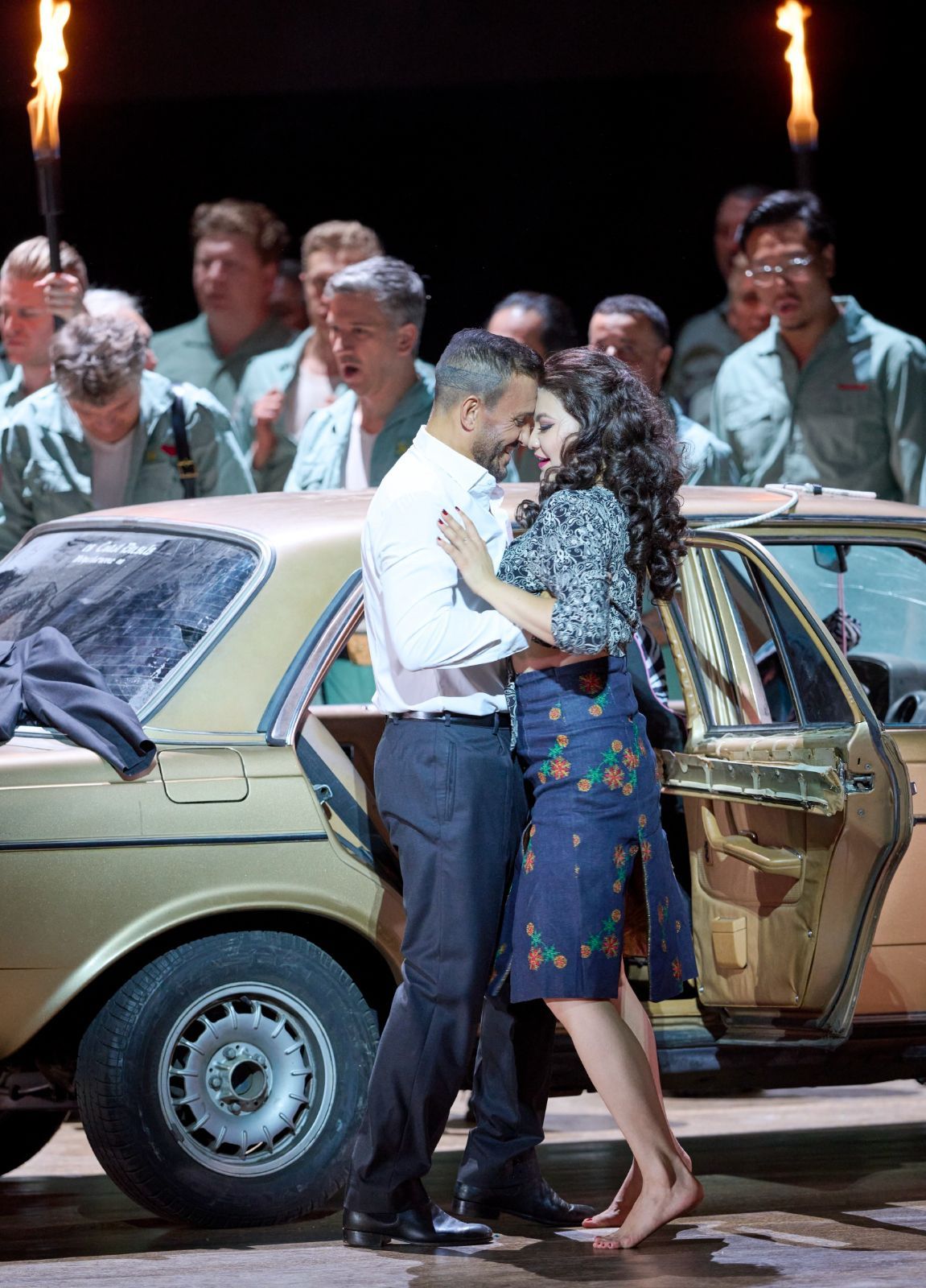 Erwin Schrott (Escamillo) und Aigul Akhmetshina (Carmen) &copy; Wiener Staatsoper | Michael Pöhn
