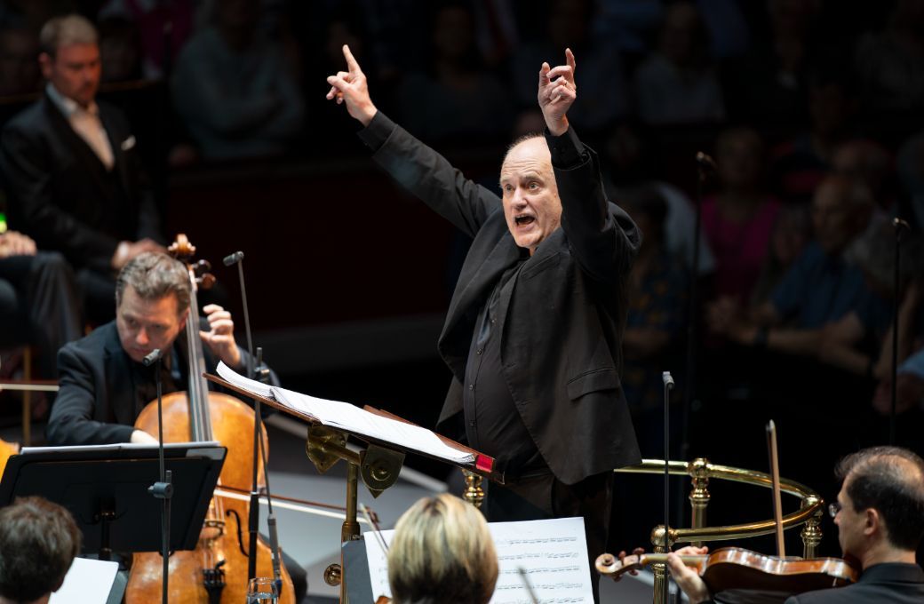John Butt conducts <i>Messiah</i> &copy; BBC | Andy Paradise