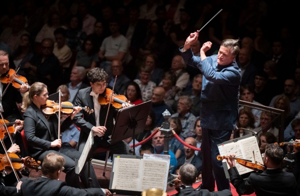 Christian Thielemann conducts the Vienna Philharmonic © Simon van Boxtel