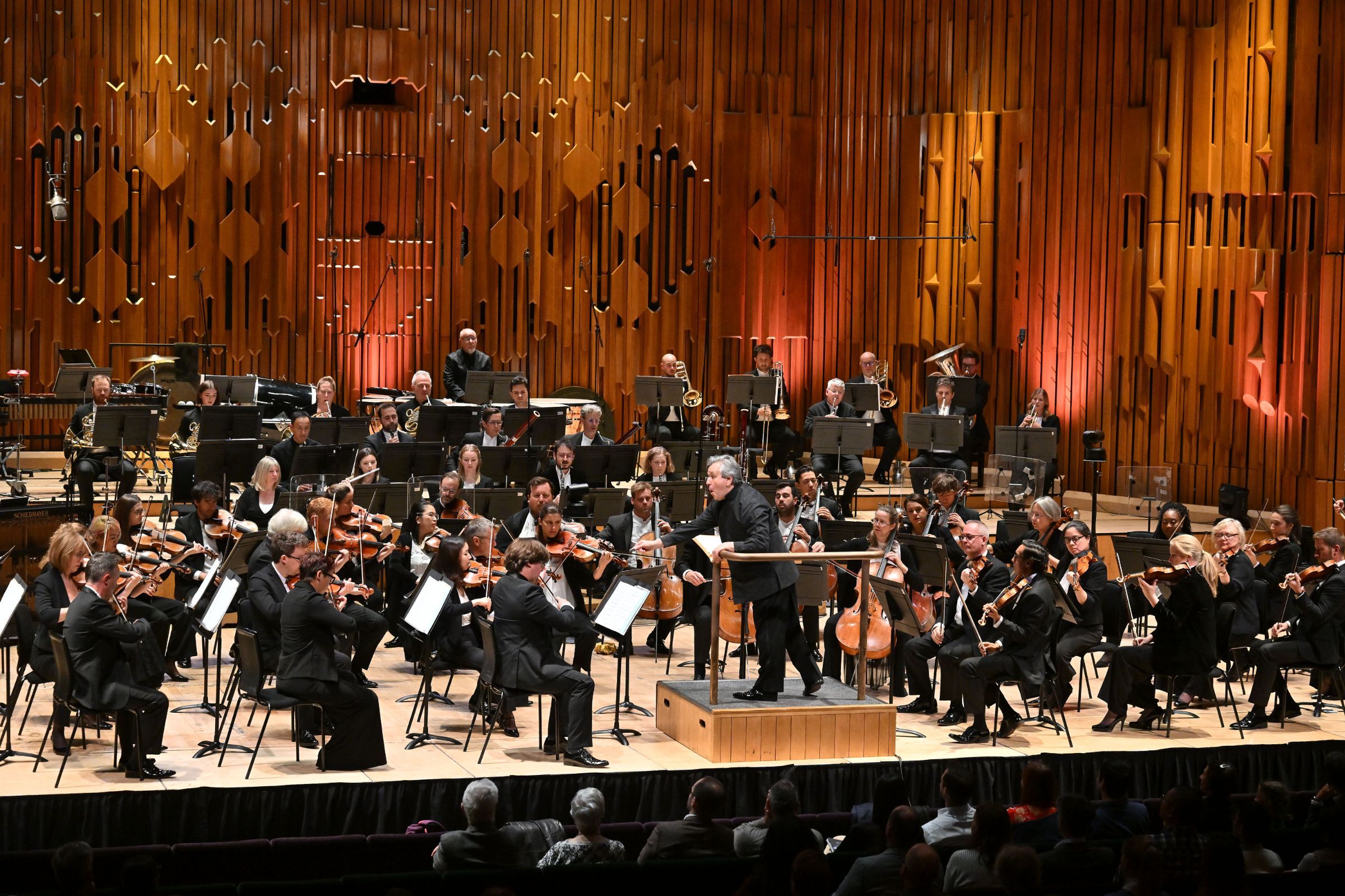 Sir Antonio Pappano conducts the London Symphony Orchestra © LSO | Mark Allan