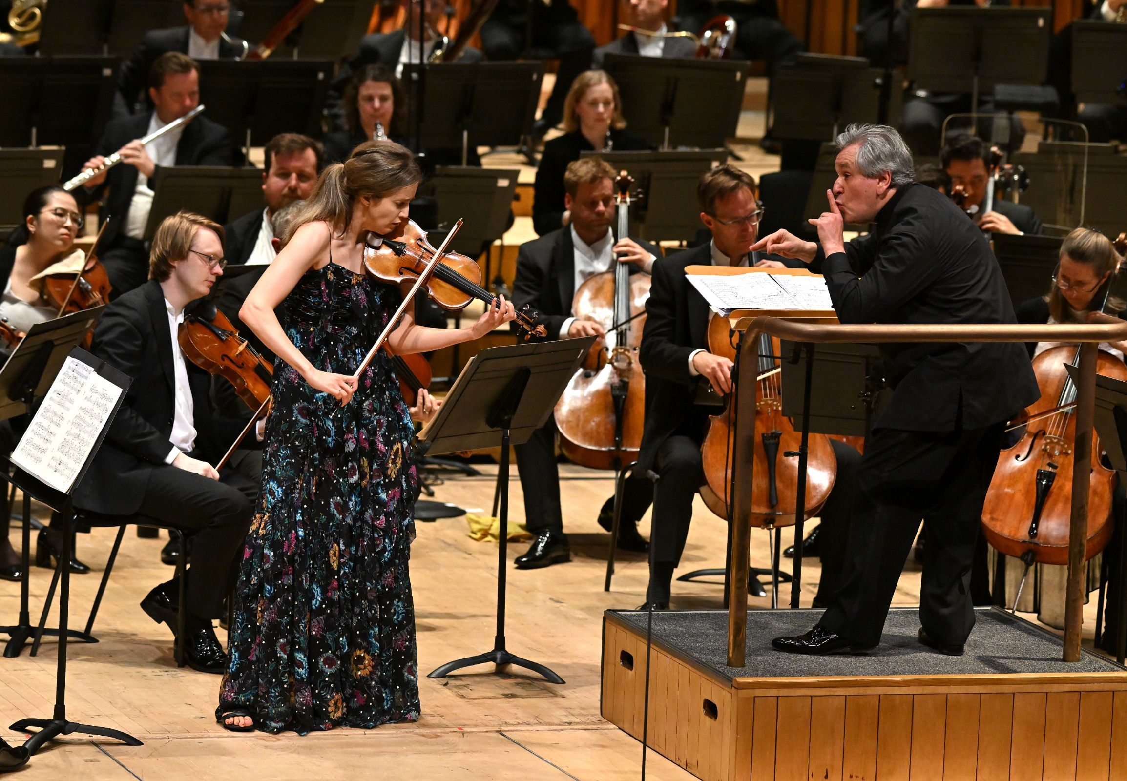 Vilde Frang, Sir Antonio Pappano and the London Symphony Orchestra © LSO | Mark Allan