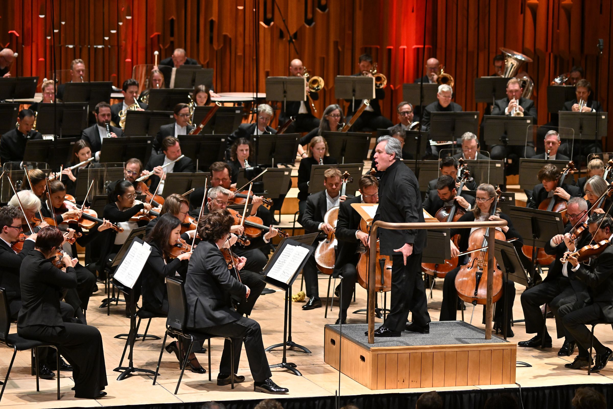 Sir Antonio Pappano conducts the London Symphony Orchestra © LSO | Mark Allan