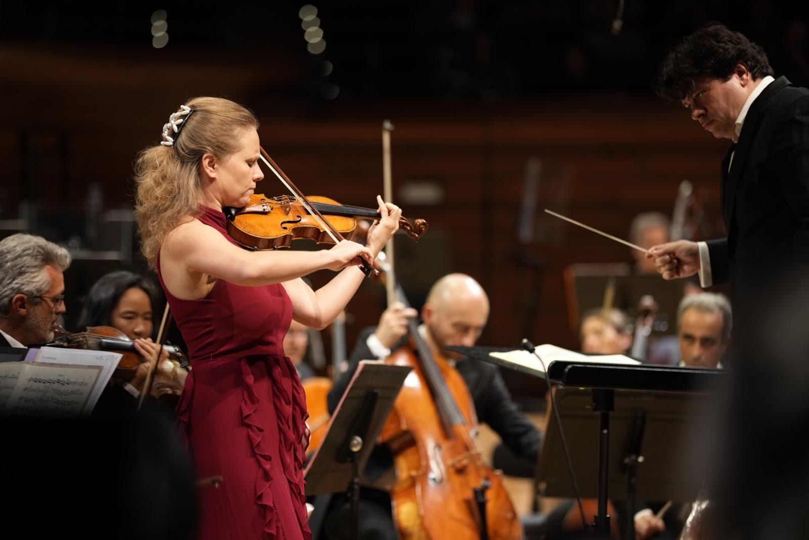Julia Fischer, Cristian Măcelaru et l'Orchestre National de France © Christophe Abramowitz / Radio France