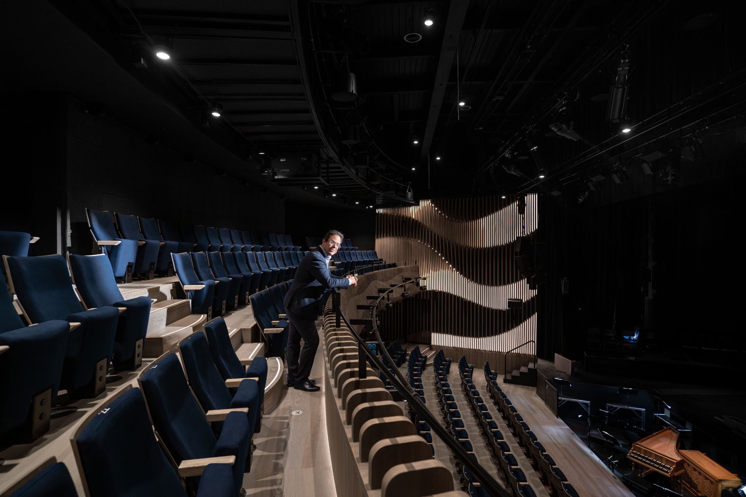 Leonardo García-Alarcón at La Cité Bleue © François de Maleissye