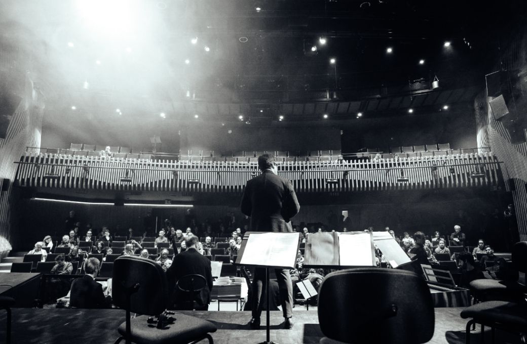 Leonardo García-Alarcón and Cappella Mediterranea at La Cité Bleue © François de Maleissye