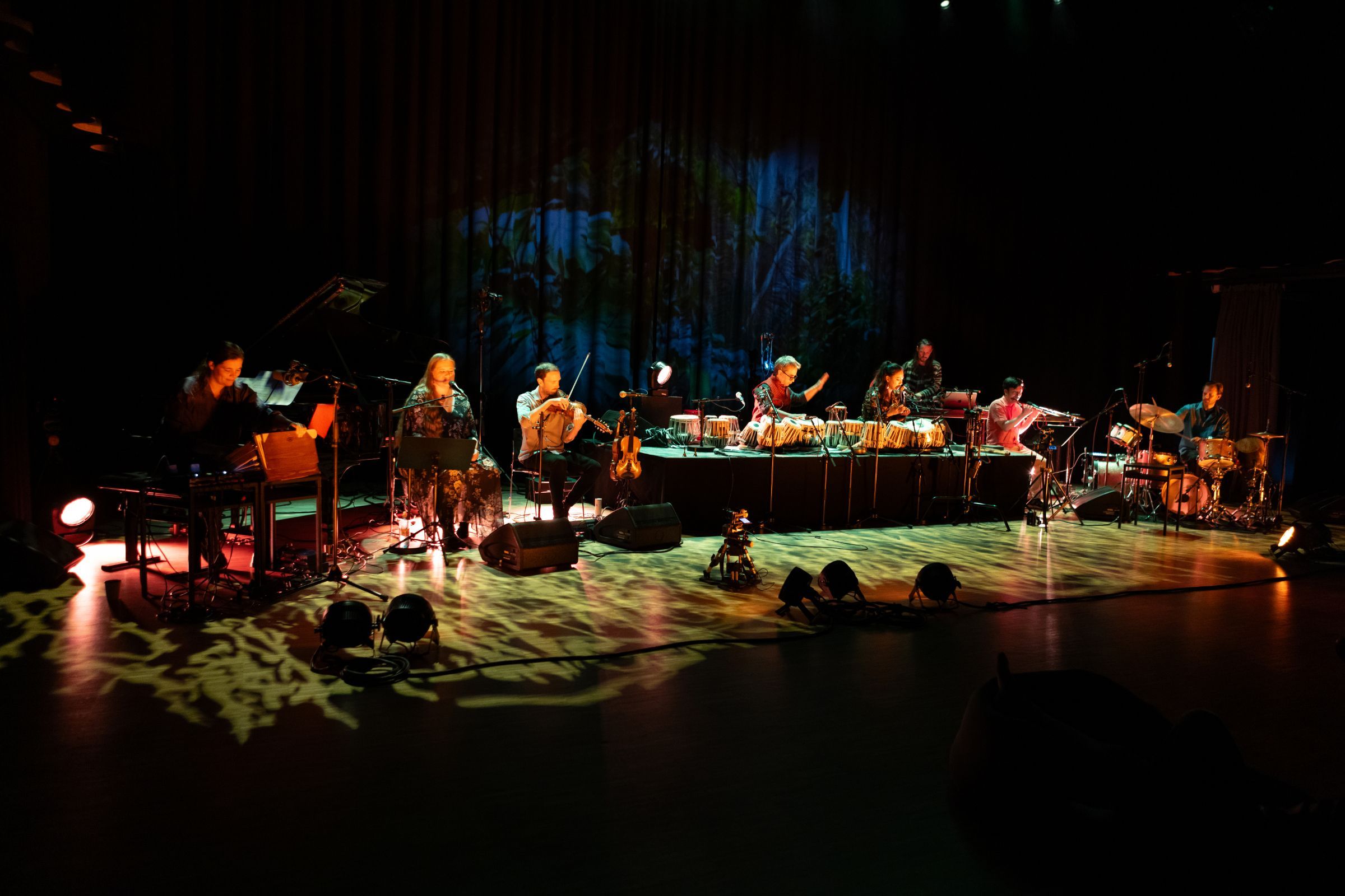 Sanskriti Shrestha and ensemble perform <i>Levitate</i> &copy; Nabeeh Samaan