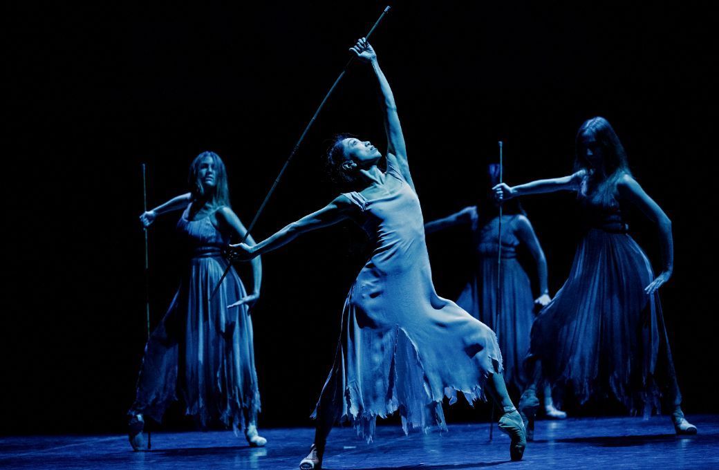 Erina Takahashi as Giselle in Akram Khan's <i>Giselle</i> &copy; Camilla Greenwell