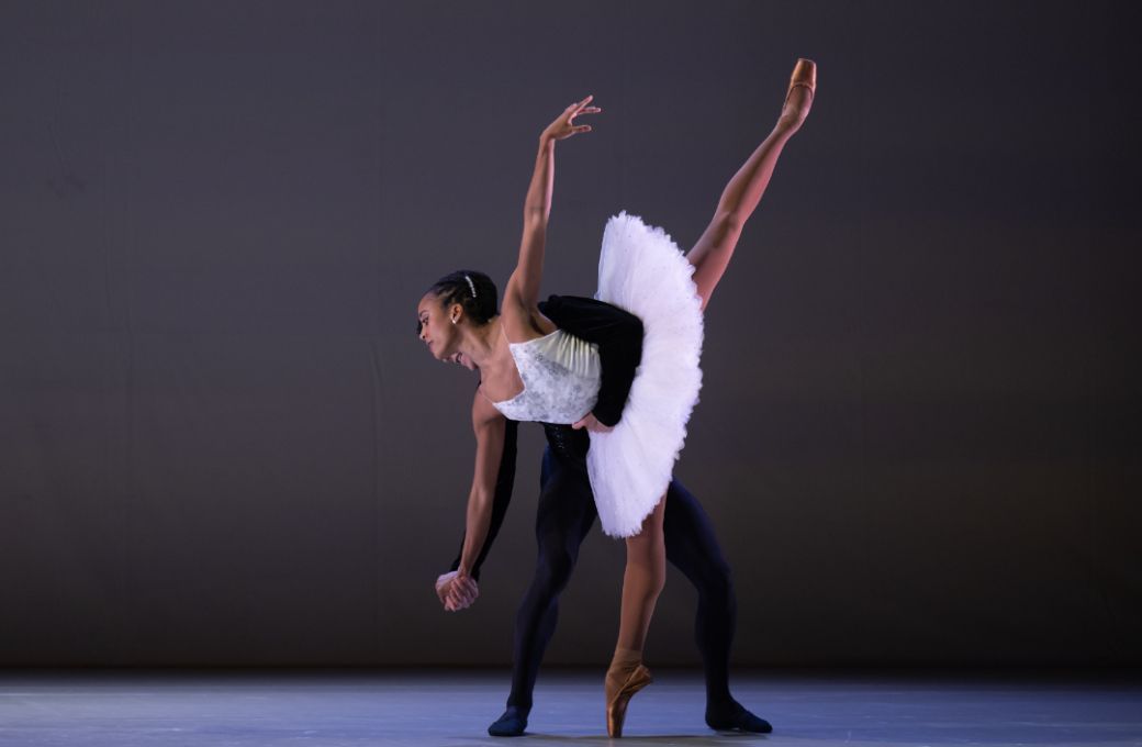 Miranda Silveira and Álvaro Madrigal in Ashley Page's <i>Larina Waltz</i> © Photography by ASH