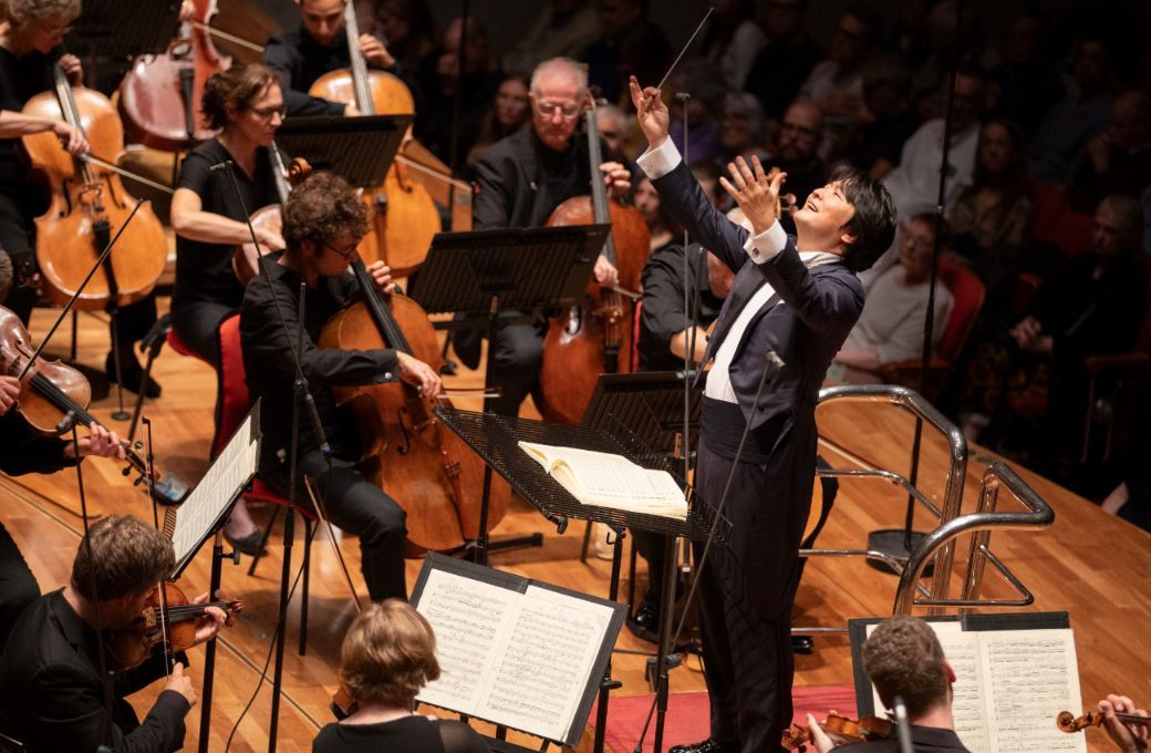 Kazuki Yamada conducts the CBSO © Andrew Fox