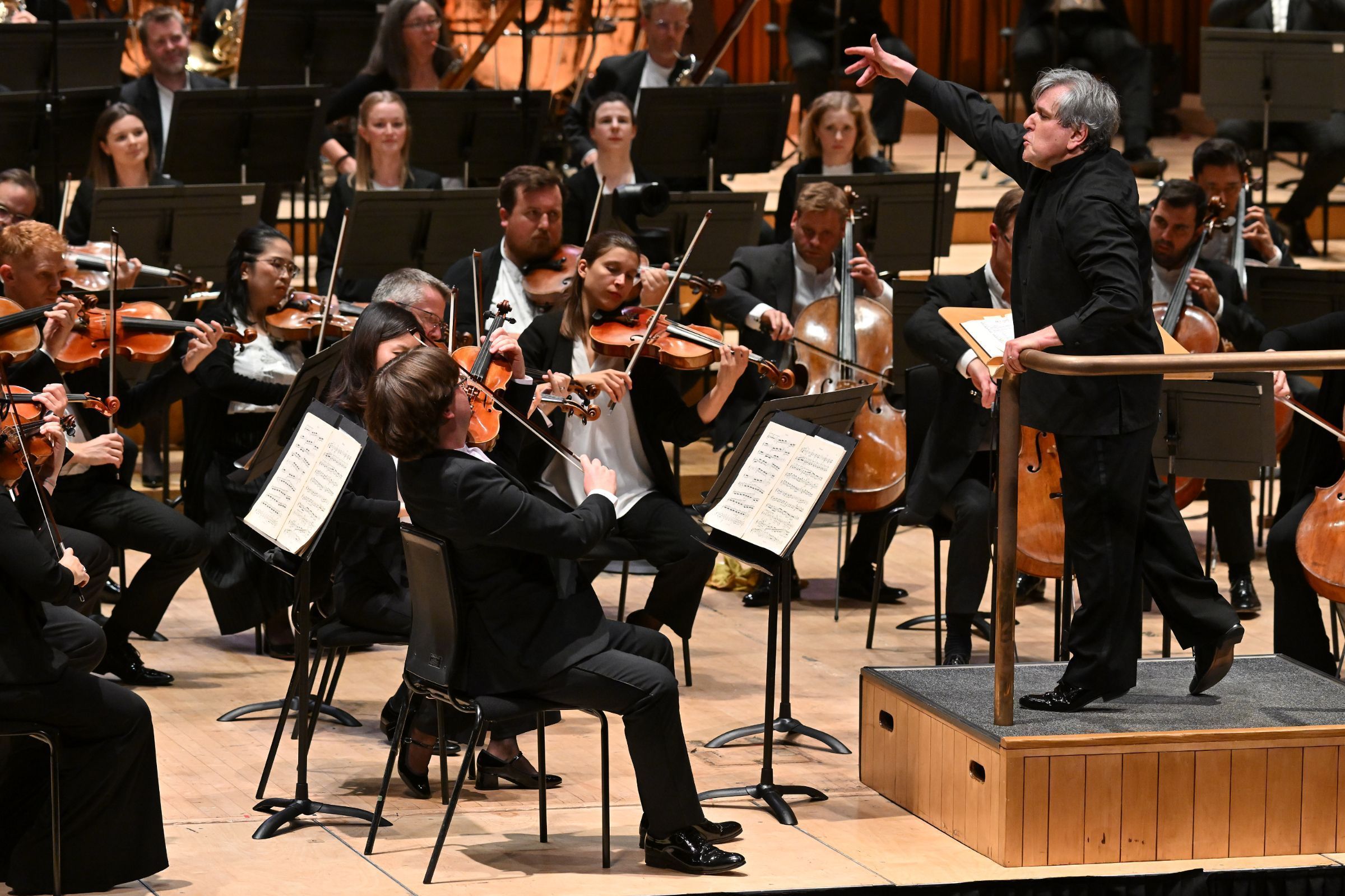 LSOを指揮するサー・アントニオ・パッパーノ © LSO | Mark Allan (9th September 2024)