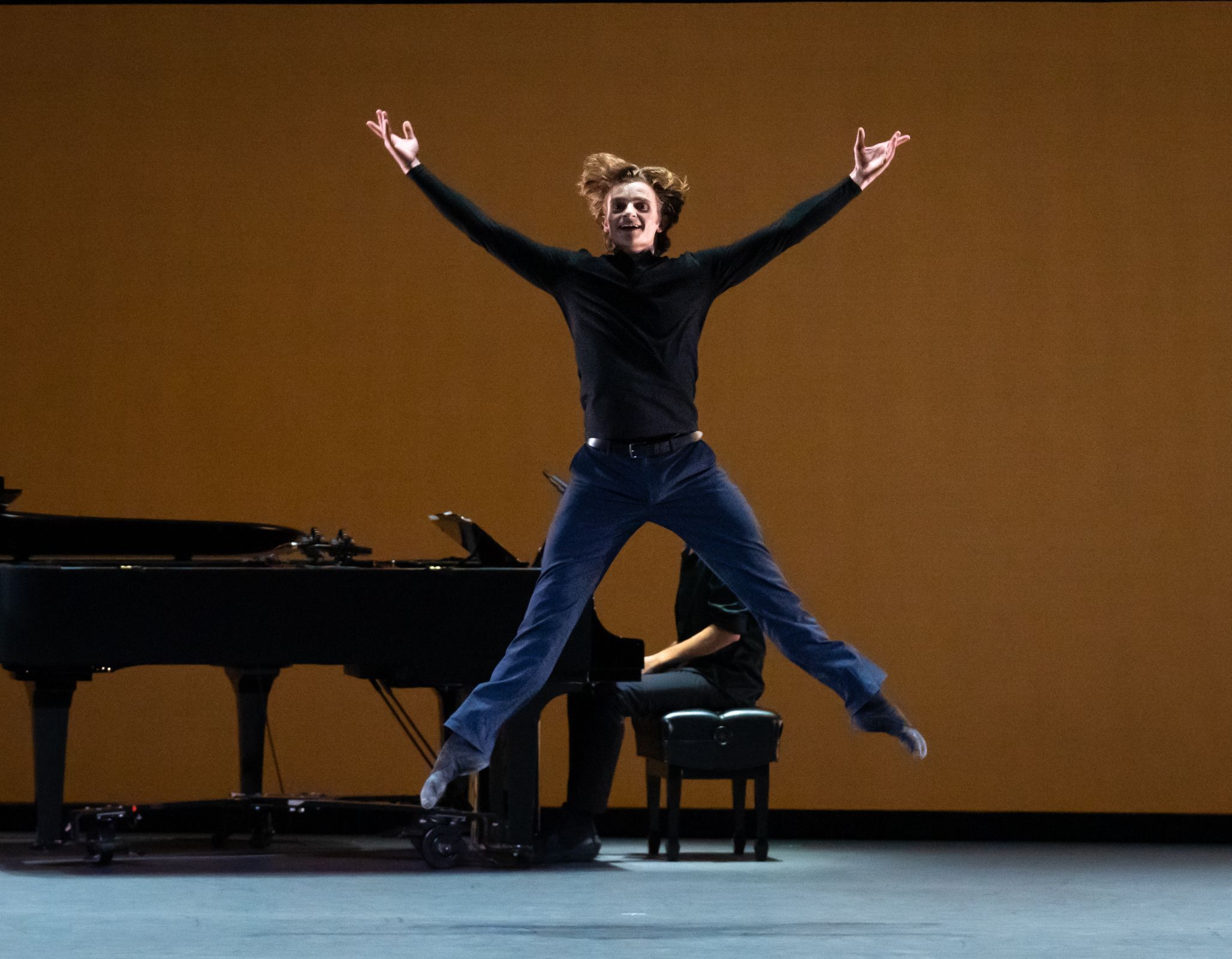Aran Bell in Tiler Peck's Piano Songs © Steven Pisano