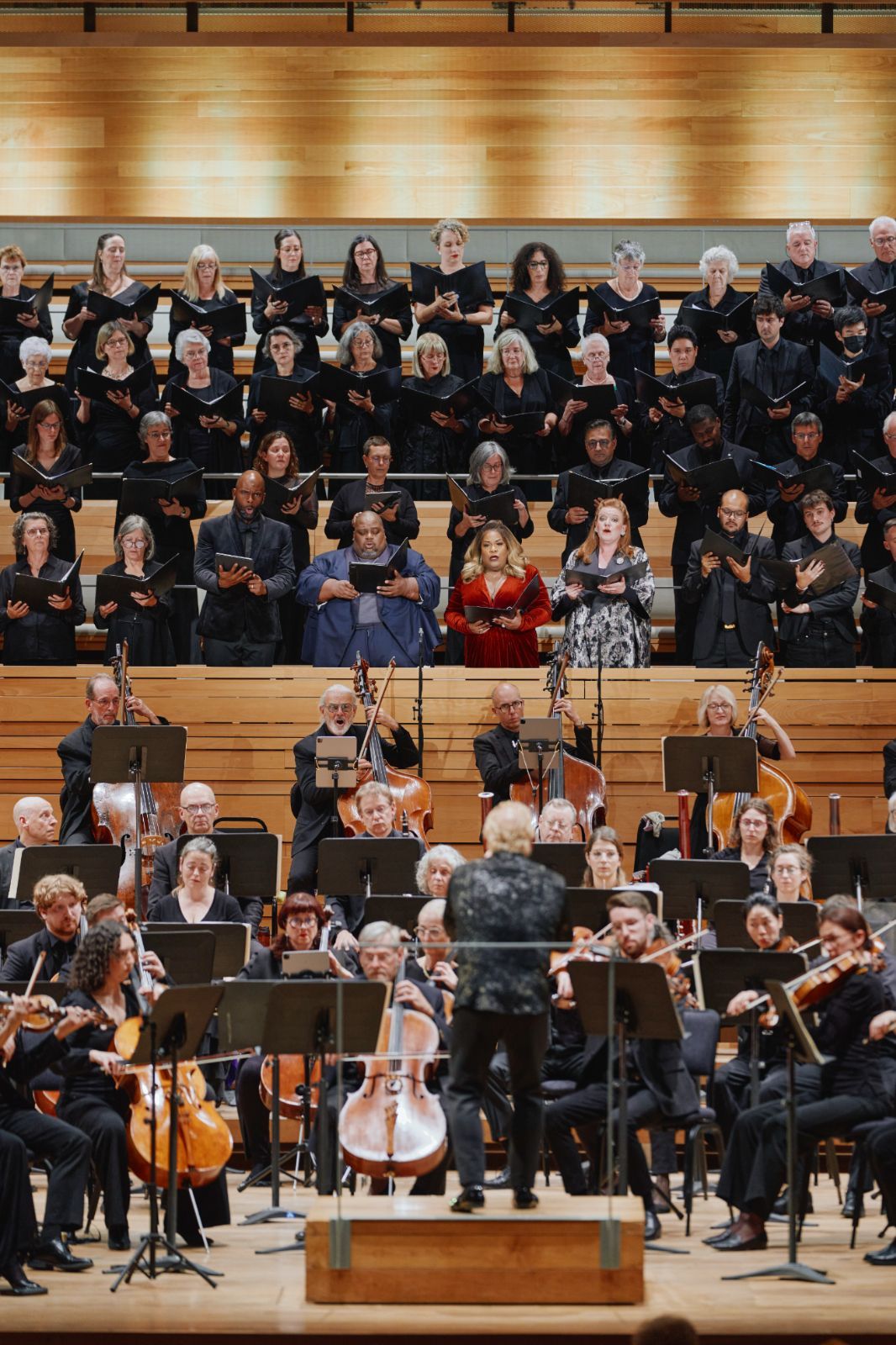 Ryan Speedo Green, Limmie Pulliam , Latonia Moore, Jennifer Johnson Cano and the Chœur Métropolitain &copy; François Goupil | Orchestre Métropolitain