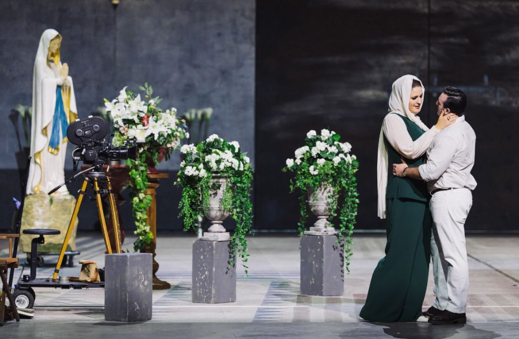 Lise Davidsen (Floria Tosca) und Freddie De Tommaso (Mario Cavaradossi) &copy; Geoffroy Schied